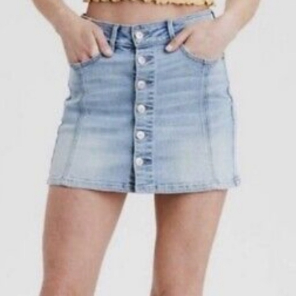 American Eagle High Rise Super Stretch Denim Skirt Light Wash Size 00
